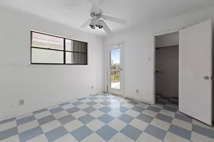 22311 Isle View Dr, Galveston, TX 77554 - Photo 12