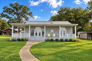 20283 Lakeshore Dr, Thornton, TX 76687 - Photo 2