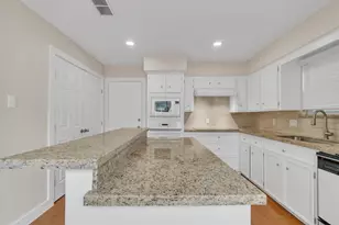 2163 Paso Rello Dr, Houston, TX 77077 - Photo 14