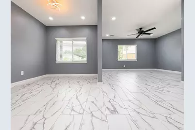 7054 Peyton Street, Houston, TX 77028 - Photo 6