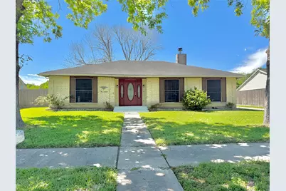 514 W Castle Harbour Drive, Friendswood, TX 77546 - Photo 1