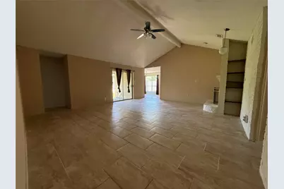 514 W Castle Harbour Drive, Friendswood, TX 77546 - Photo 6