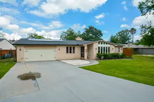 1402 Chestnut Ridge Rd, Kingwood, TX 77339 - Photo 26