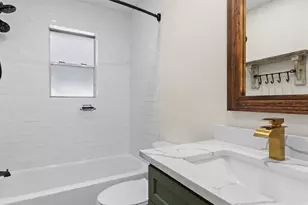1118 Glenmeadows Dr, La Porte, TX 77571 - Photo 28