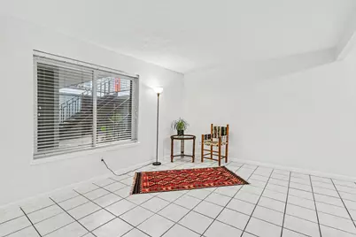1527 Rutland Street #4, Houston, TX 77008 - Photo 14