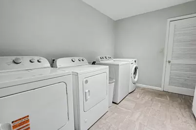 1527 Rutland Street #4, Houston, TX 77008 - Photo 30