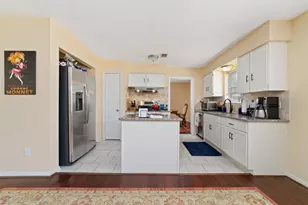 7434 Carew St, Houston, TX 77074 - Photo 14