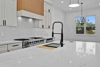 1806 De Milo Drive, Houston, TX 77018 - Photo 14