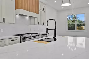 1806 De Milo Dr, Houston, TX 77018 - Photo 14