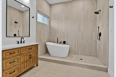 1806 De Milo Drive, Houston, TX 77018 - Photo 24
