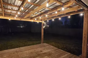 411 Petunia St, Lake Jackson, TX 77566 - Photo 22