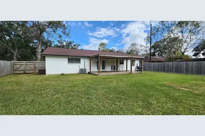 411 Petunia Street, Lake Jackson, TX 77566 - Photo 28