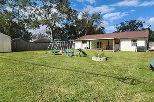 411 Petunia St, Lake Jackson, TX 77566 - Photo 26