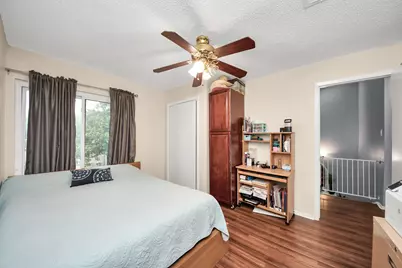 6142 W Airport Boulevard #15, Houston, TX 77035 - Photo 18