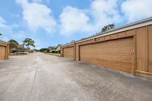 6142 W Airport Blvd, Houston, TX 77035 - Photo 30