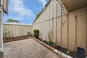 6142 W Airport Blvd, Houston, TX 77035 - Photo 28