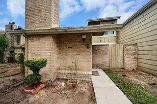 6142 W Airport Blvd, Houston, TX 77035 - Photo 2