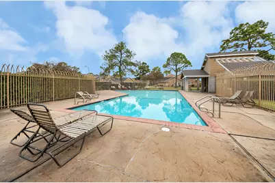 6142 W Airport Boulevard #15, Houston, TX 77035 - Photo 32