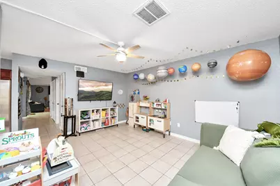 6142 W Airport Boulevard #15, Houston, TX 77035 - Photo 14