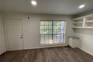 1311 Antoine Dr, Houston, TX 77055 - Photo 6