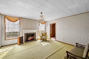 104 6th St, Glidden, TX 78943 - Photo 12