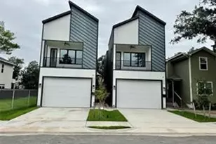 308 E 36th St, Houston, TX 77018 - Photo 2