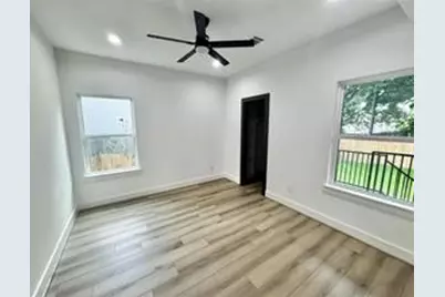 308 E 36th Street, Houston, TX 77018 - Photo 8