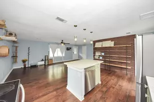 36576 Howell Rd, Hempstead, TX 77445 - Photo 8