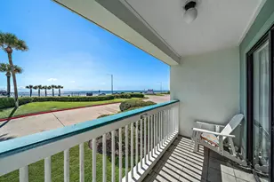 6102 Seawall Blvd, Galveston, TX 77551 - Photo 14