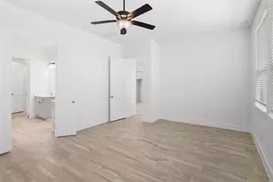 515 Tawny Rim Dr, Willis, TX 77318 - Photo 4