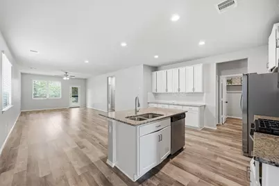 17153 Upland Bent Court, Conroe, TX 77385 - Photo 4
