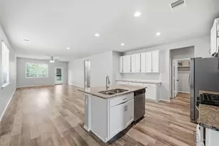 17153 Upland Bent Ct, Conroe, TX 77385 - Photo 4