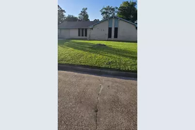 7119 Pittswood Lane, Houston, TX 77016 - Photo 2