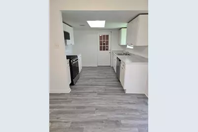 7119 Pittswood Lane, Houston, TX 77016 - Photo 8