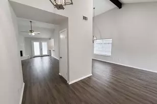 12039 Canterhurst Way, Houston, TX 77065 - Photo 4
