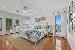 2027 Hollywood Ave, Galveston, TX 77551 - Photo 26