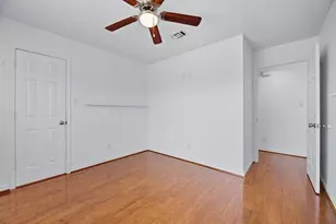 2027 Hollywood Ave, Galveston, TX 77551 - Photo 20