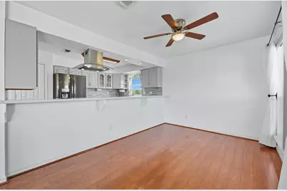 2027 Hollywood Avenue, Galveston, TX 77551 - Photo 12