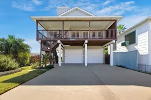 2027 Hollywood Ave, Galveston, TX 77551 - Photo 2