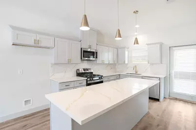 9925 Dipping Woods Street, Houston, TX 77076 - Photo 4