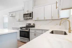 9925 Dipping Woods St, Houston, TX 77076 - Photo 6