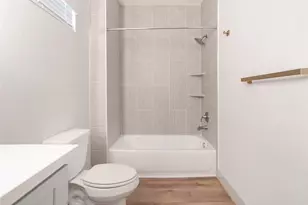 9925 Dipping Woods St, Houston, TX 77076 - Photo 10