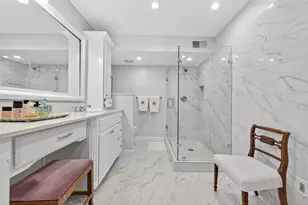 8932 Chatsworth Dr, Houston, TX 77024 - Photo 28