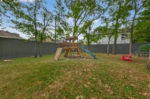 8932 Chatsworth Dr, Houston, TX 77024 - Photo 42