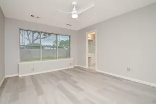 8502 Manassas Ln, Houston, TX 77083 - Photo 12