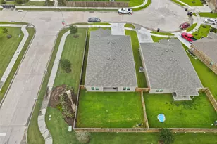 3111 Freiberger Ln, Alvin, TX 77511 - Photo 6
