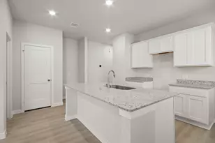 330 Long Br Dr, Dayton, TX 77535 - Photo 2