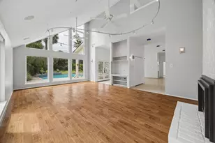 11931 Carriage Hill Dr, Houston, TX 77077 - Photo 2