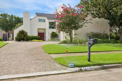11931 Carriage Hill Drive, Houston, TX 77077 - Photo 6