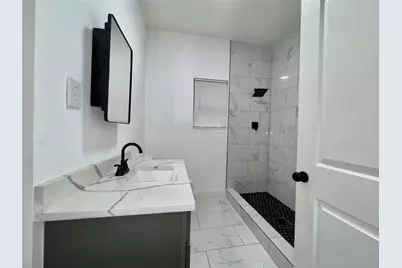 27 Norwood Street, Houston, TX 77011 - Photo 8